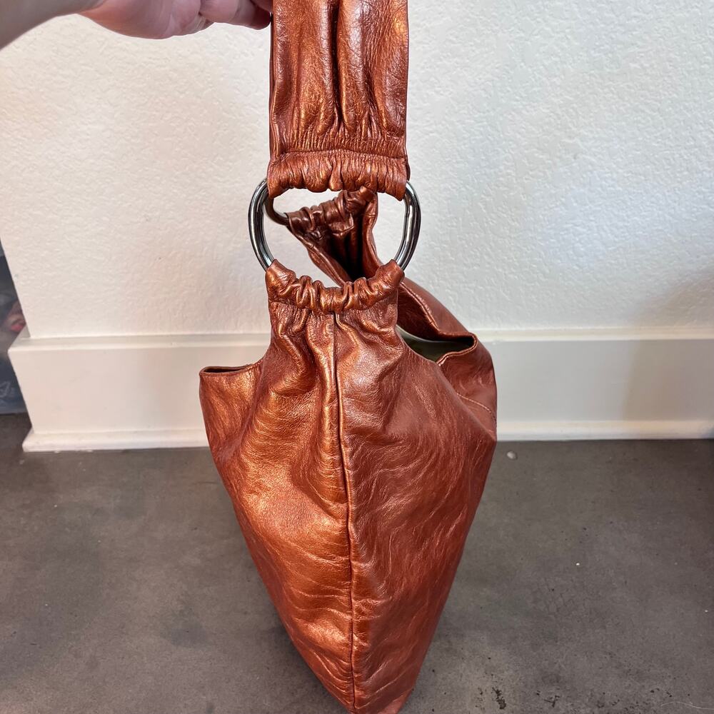 Hobo International Metallic copper leather silver ring handbag medium purse - Picture 5 of 7